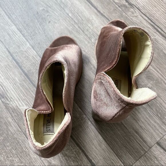 STEVE MADDEN KAITT Velvet Booties Open Toe Boots - Picture 6 of 8